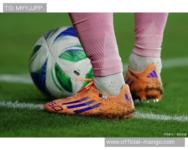 足球鞋在提升运动表现和保护脚部健康中的重要作用解析